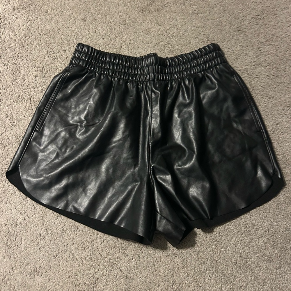 Abercrombie & Fitch Black Women's Shorts